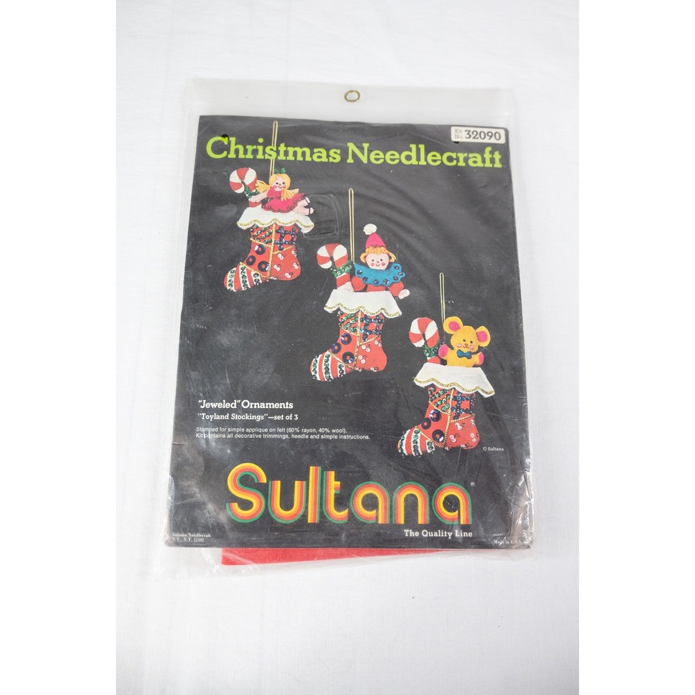 Sultana Toyland Stockings Ornament Kit Red New Vintage Jeweled Needlecraft 32090